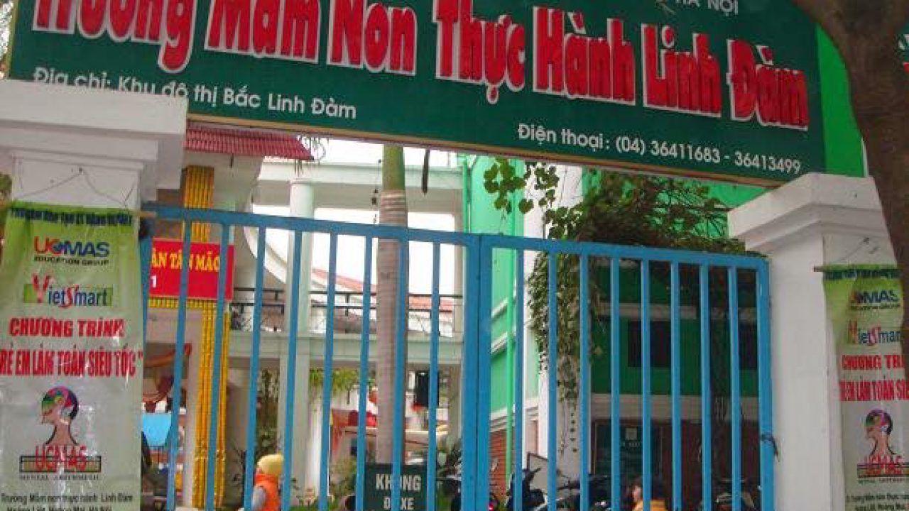 Làm vách ngăn wc ở Trường mầm non Linh Đàm, Hà Nội