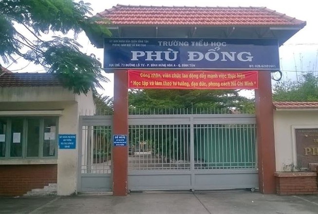 Thi công vách ngăn compact tại Trường Tiểu học Phù Đổng, Quận Bình Tân, TP HCM
