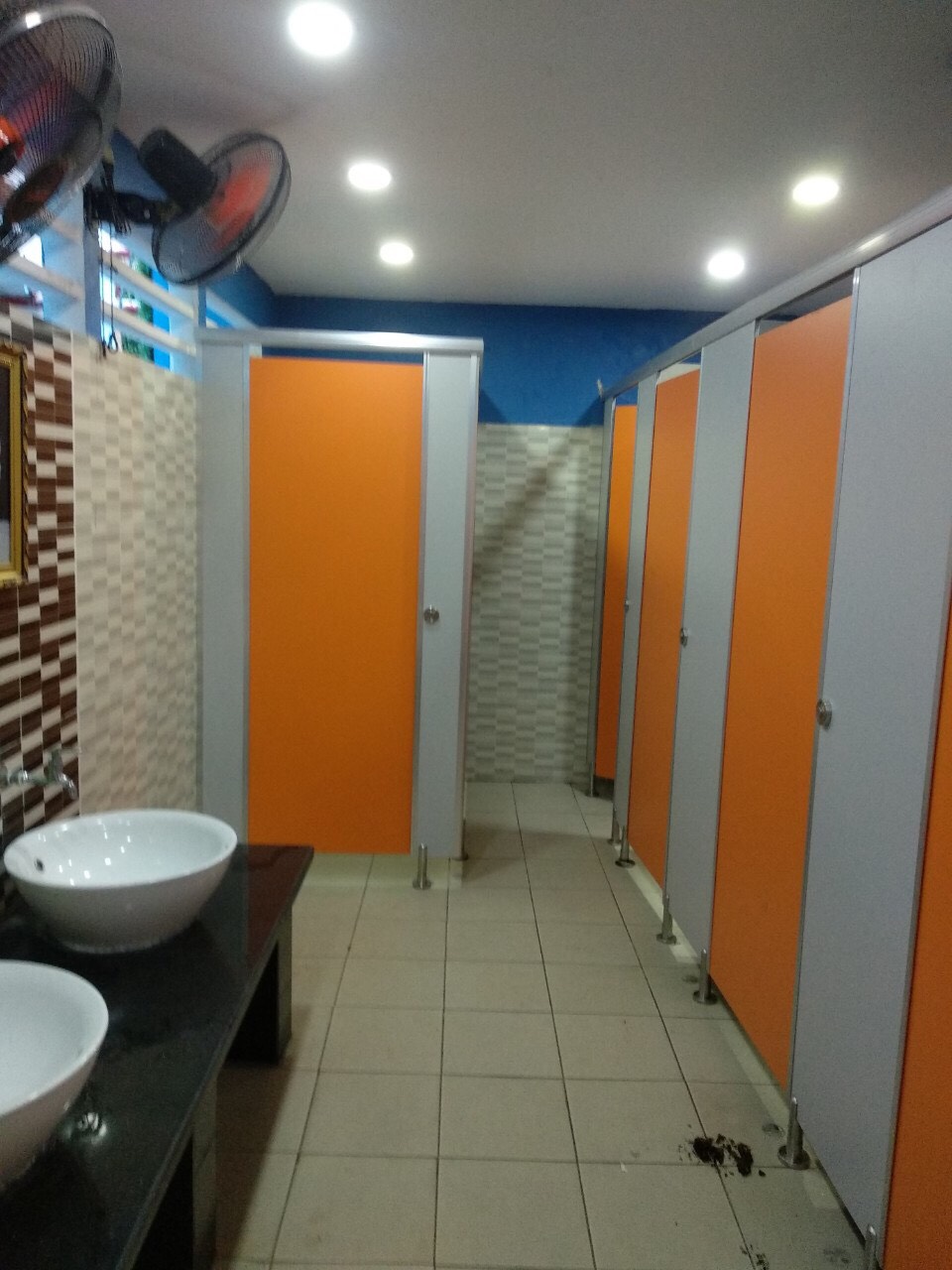 Báo giá vách ngăn WC tại Công Ty Cửa Minh Anh Gia Lai